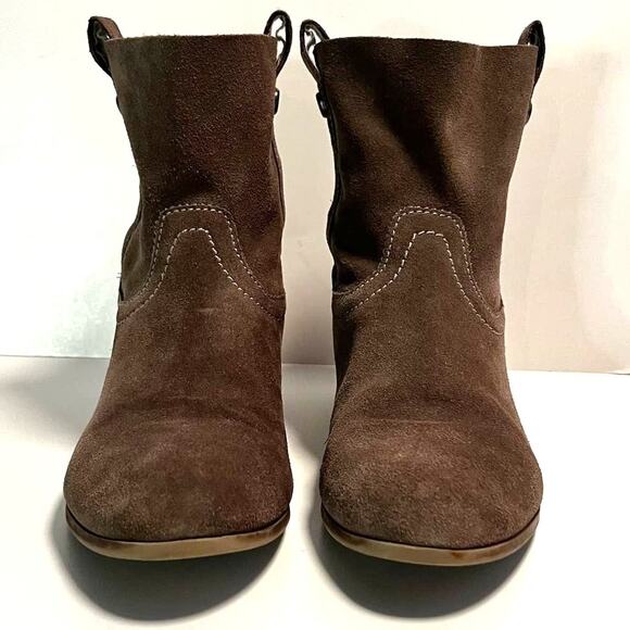 Frye & Co Bootie Size 8.5 Sarah Shortie Suede Leather Tan Pull On Ankle Boot - Picture 4 of 10